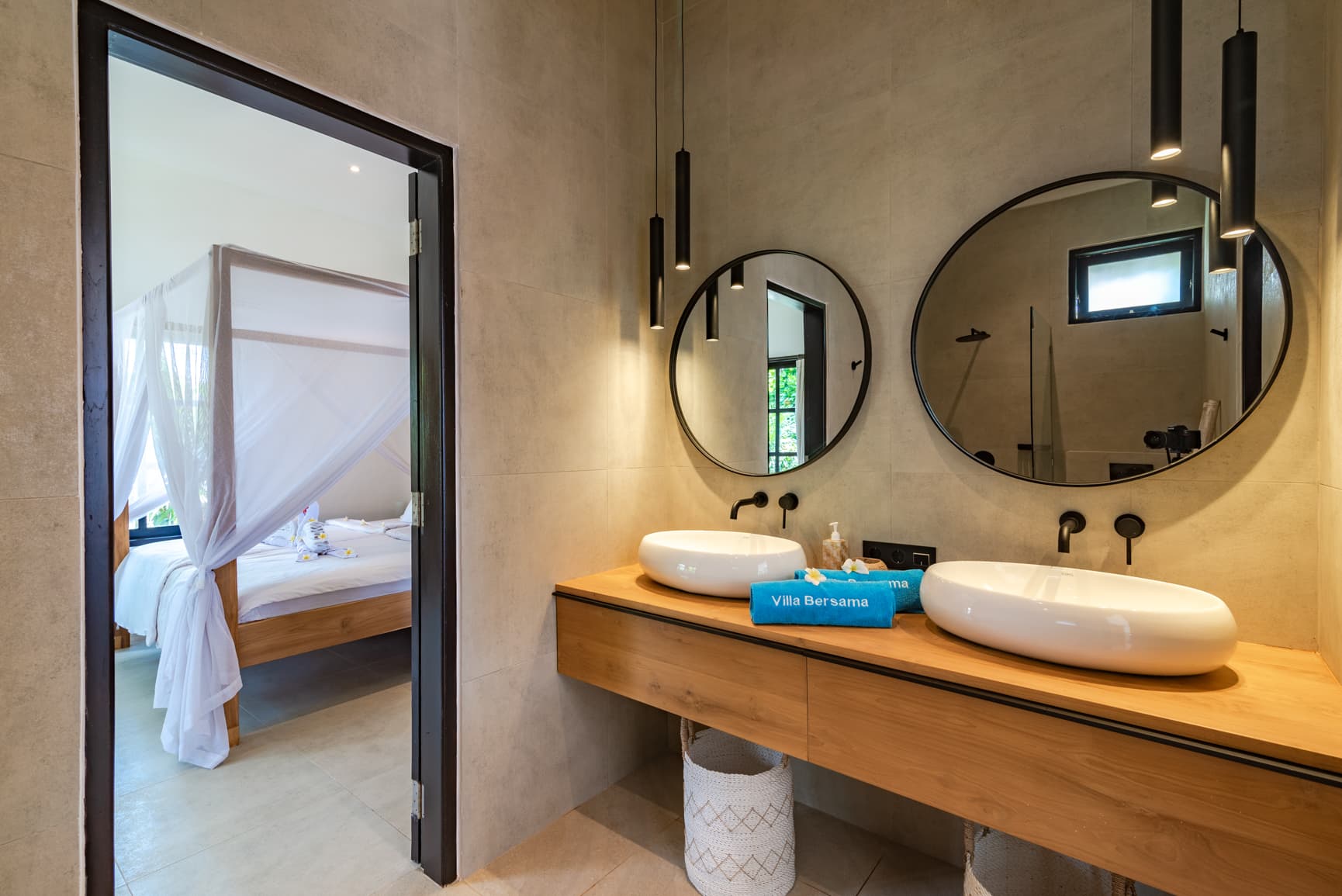 Villa Bersama — bedroom (4)