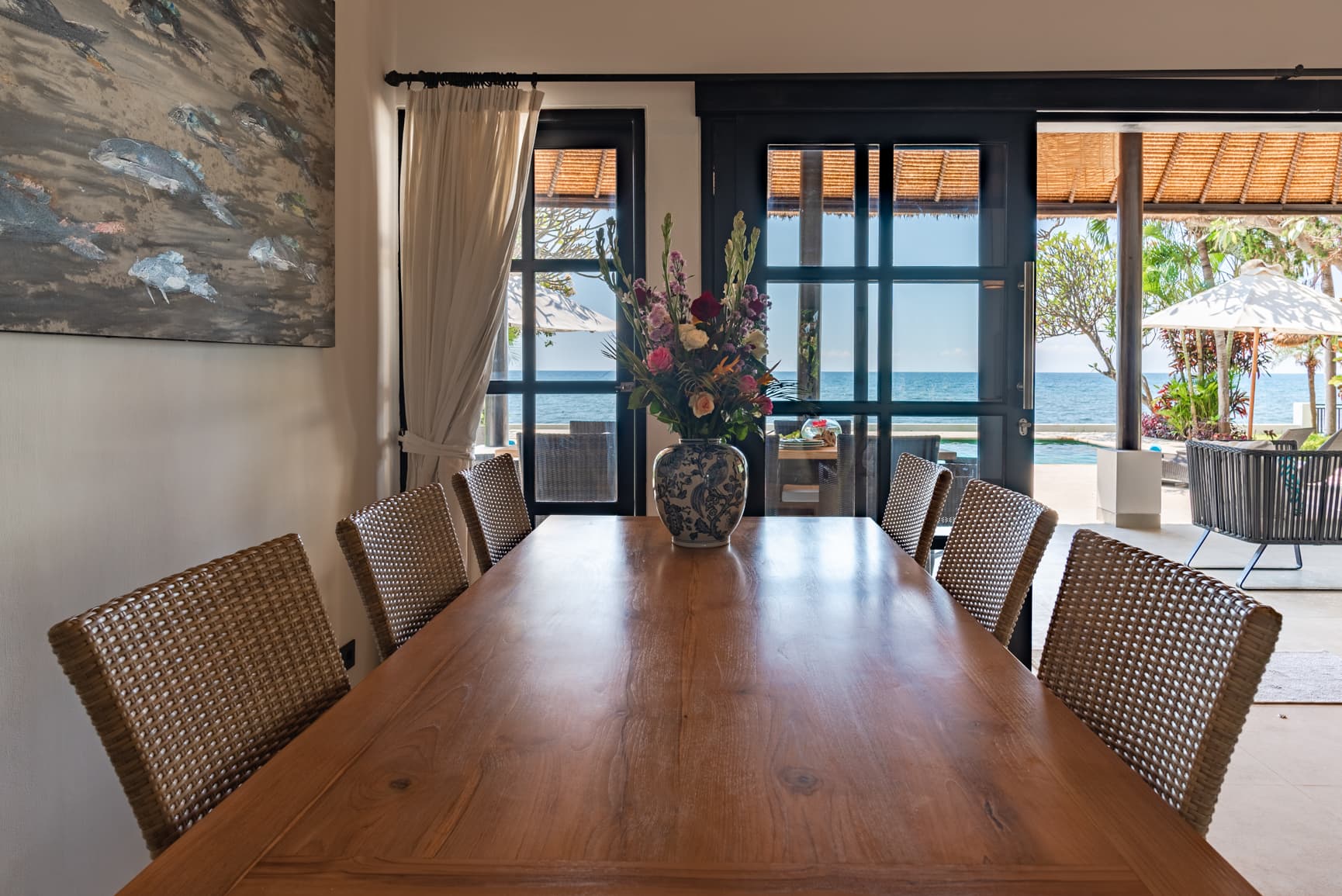 Villa Bersama — woonruimte en keuken (5)